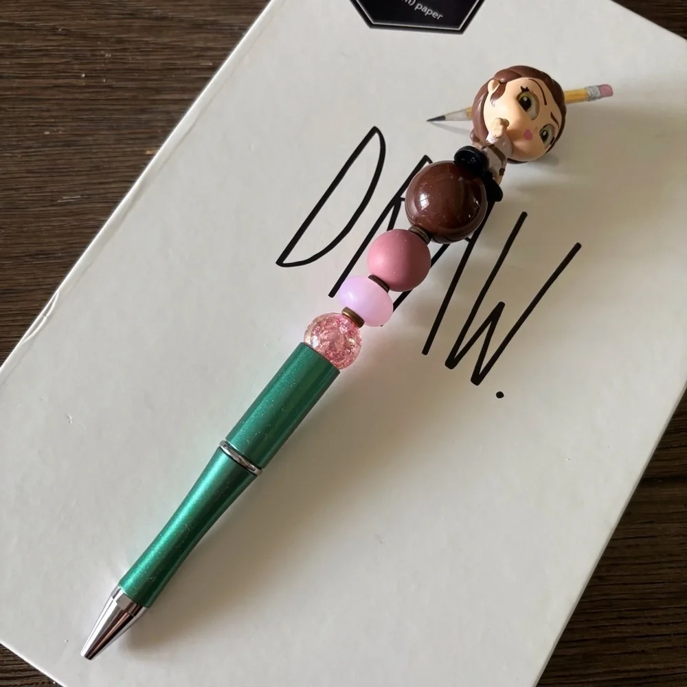 Disney Doorables: Star Wars: Rey handmade beaded pen